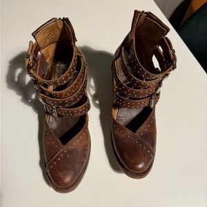 Felicity FreeBird Size 9